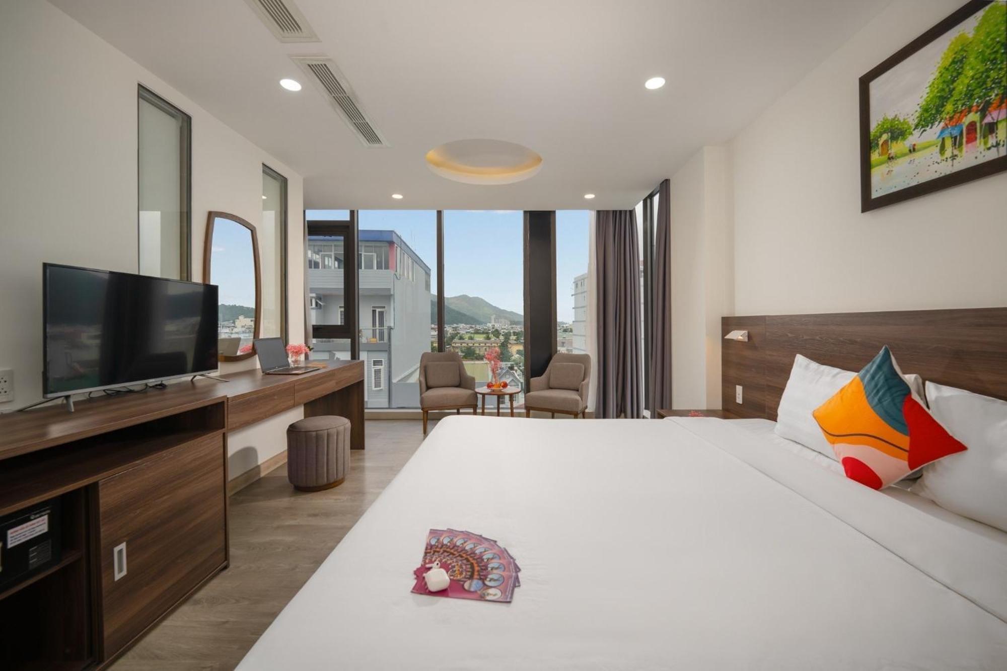Hotel Mira Grand