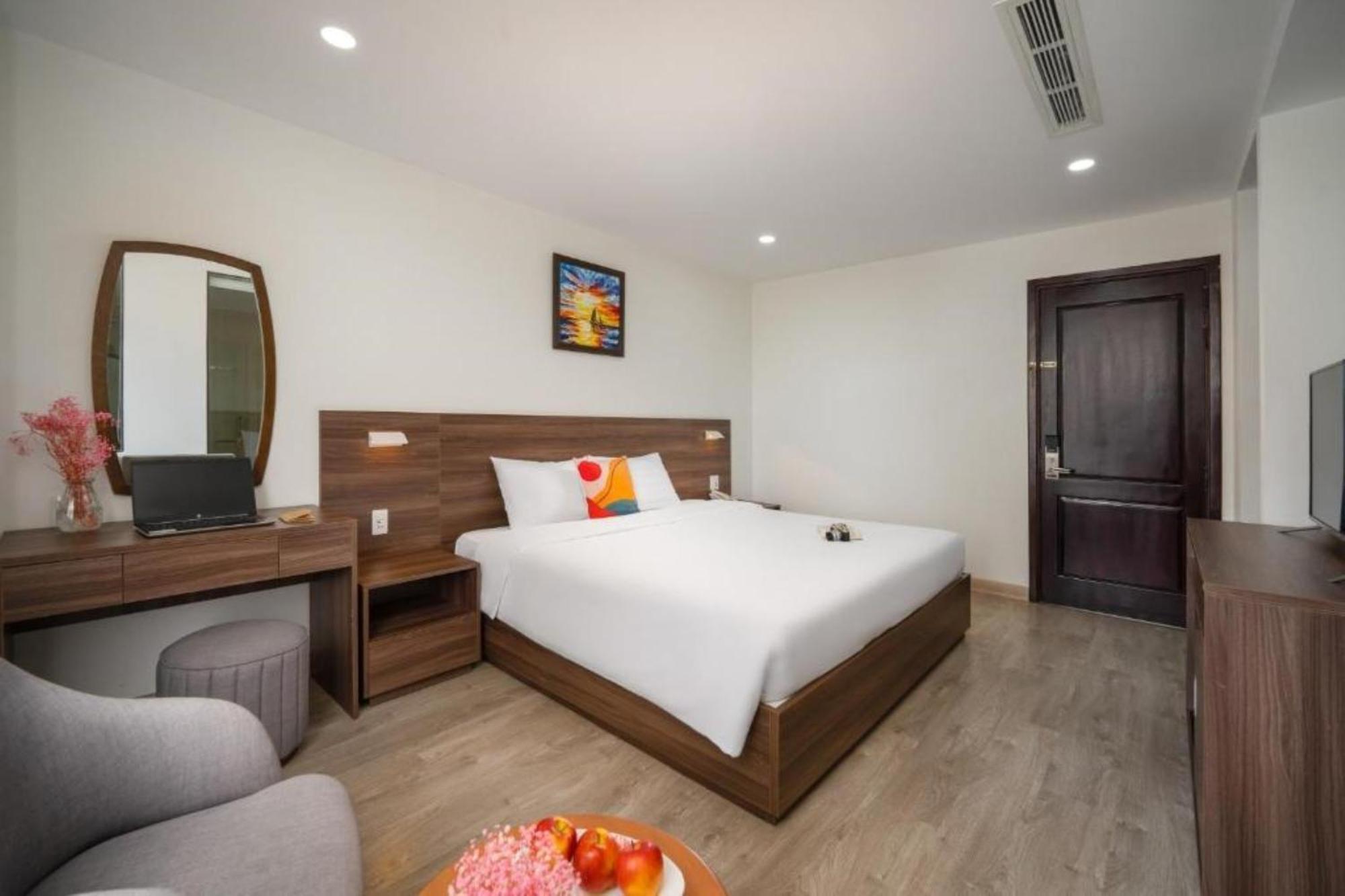 Mira Grand Hotel