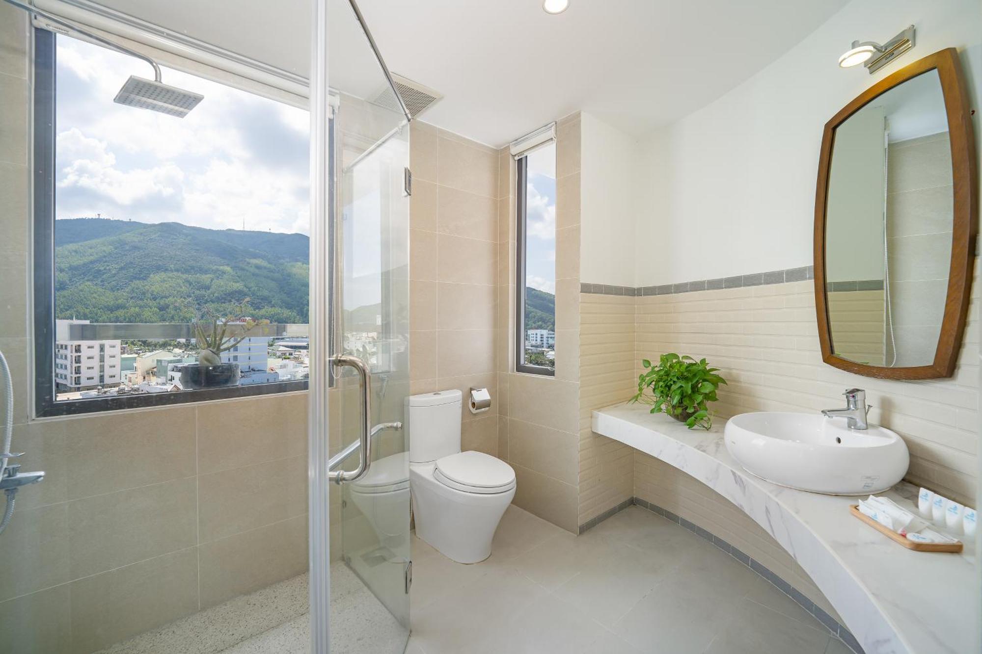 Hotel Mira Grand 3*